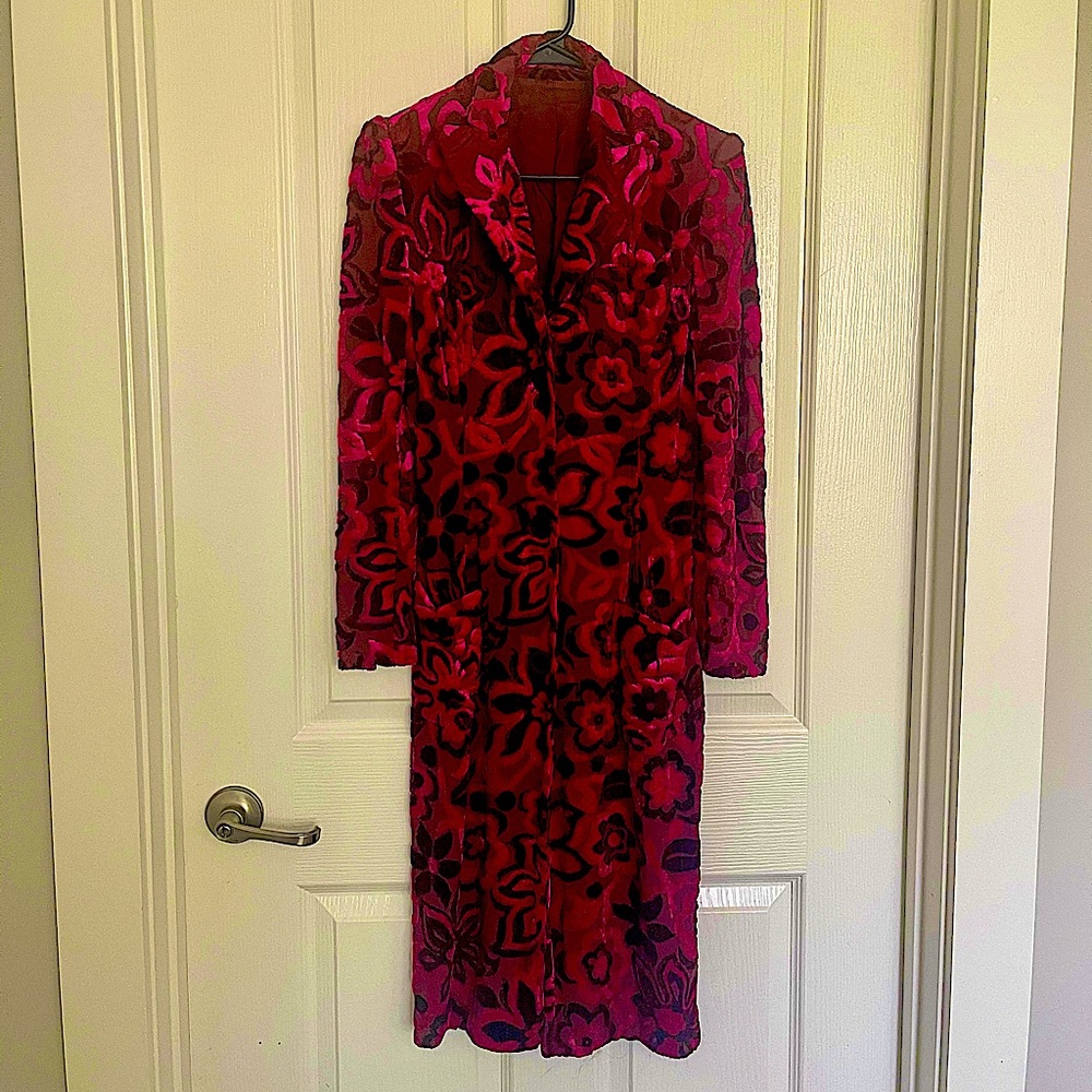 One-of-a-kind by Italian designers Jan and Carlos. Beautiful pink floral coat.